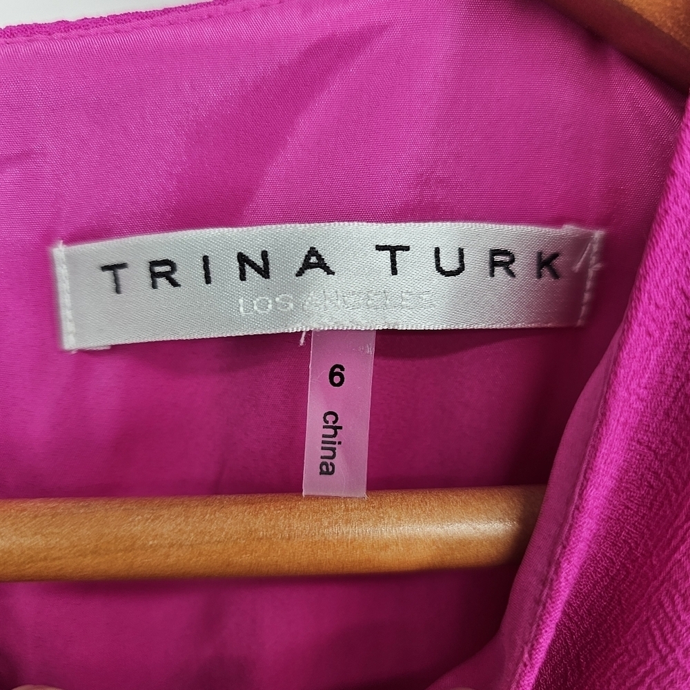 Trina Turk Hot Pink Crepe Cape Dress Womens Size 6 - Picture 4 of 6
